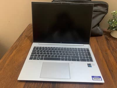 HP Elitebook 860