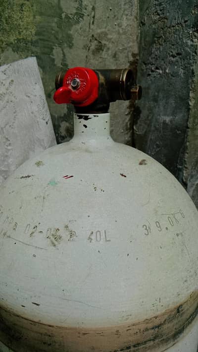 Original Gas Cylinder with full kit of Mehran 2003