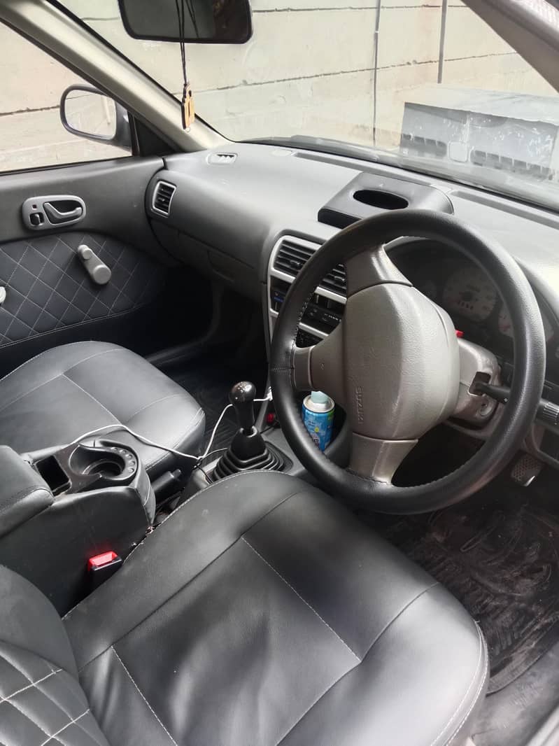 چھت ڈگی جان باقی ساری پینٹ ہے گاڑی میں کسی قسم کا کوئی کام نہیں ہے 14