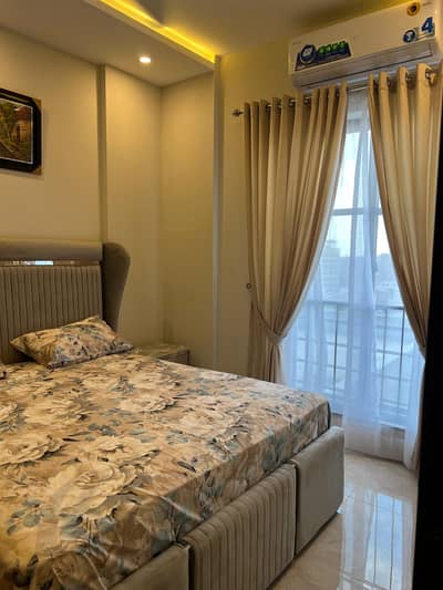 1 Bedroom VIP Full furnish flat per day available in Bahria town Lahore 0300 4561276