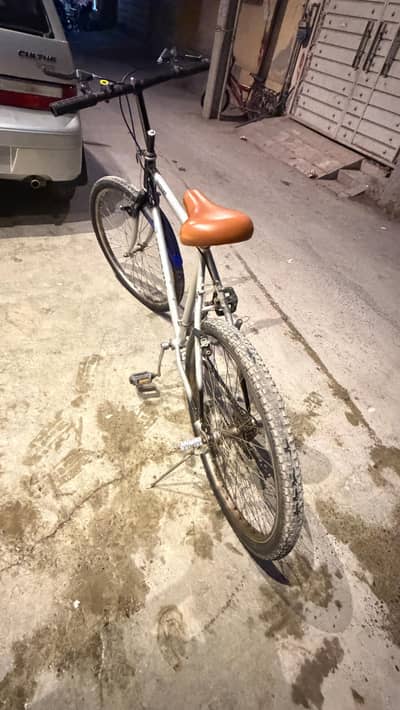 PHONEIX CYCLE IN GEAR NEW CONDITION