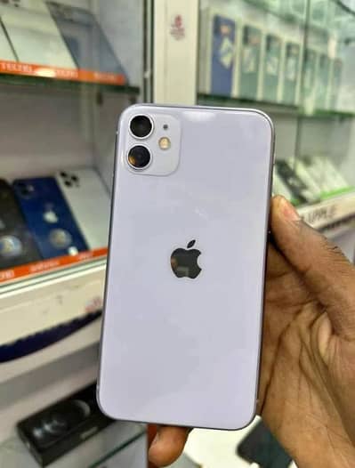 iPhone 11 with full box for sale me