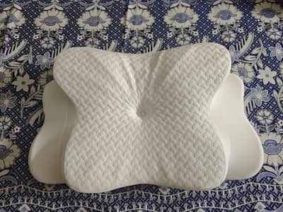 Orthopedic neck pillow