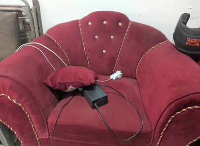mahroon velvet sofa set for sale in Lahore| wooden sofa