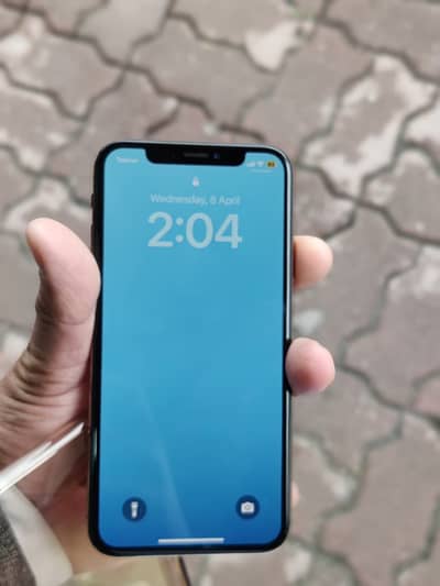 IPHONE XS (256gb) offical approved dual sim 03418805256