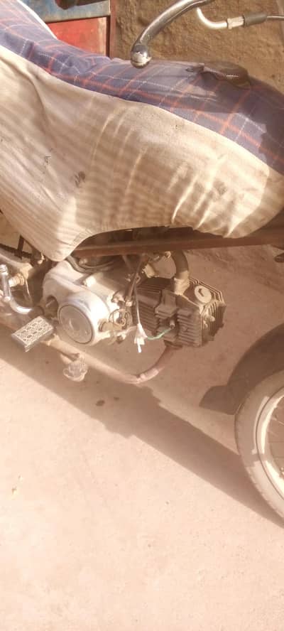 chingchi motor bike deluxe 70 CD 2017