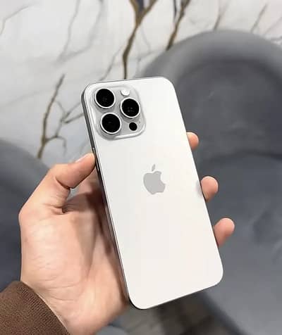 Iphone 15 pro max | 1TB | Factory unlock | Natural titanium