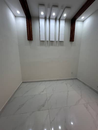 FIVE MARLA HOUSE AVAILABLE FOR RENT IN WAPDA TOWN