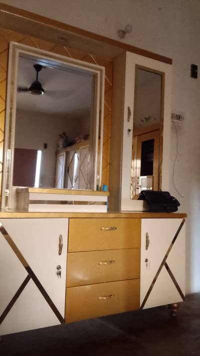 Whatsapp 03283379785