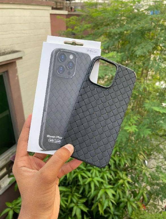 iPhone 16 Pro Max / 16 Pro Woven Case with Texture Design Soft Cover