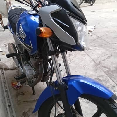 Honda deluxe cb 125 sports