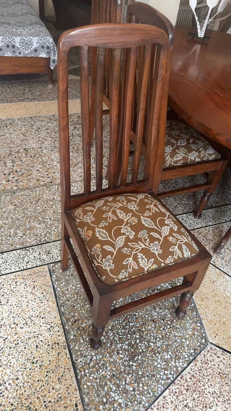 6 seater Dining table 1