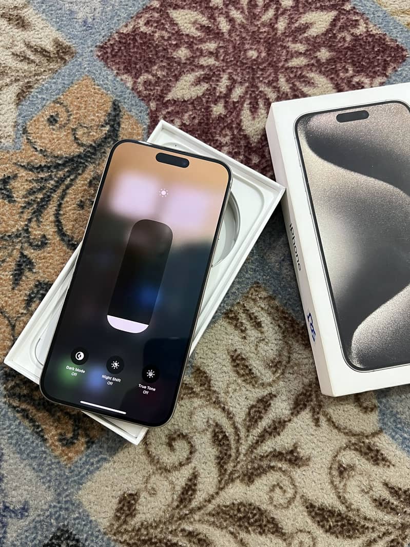 İPhone 15 pro max 4