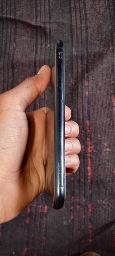 iphone XR non PATA 64 gb battery 86