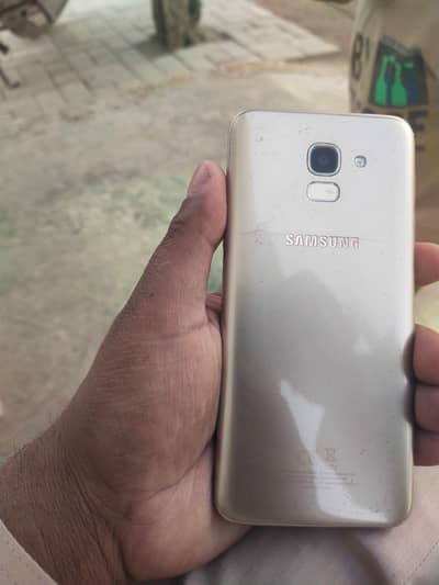 mobile bot achi ha 10/9 condition ha Mobil urgent sale ker na ha