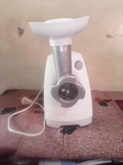 Moulinex HV8 Meat Grinder