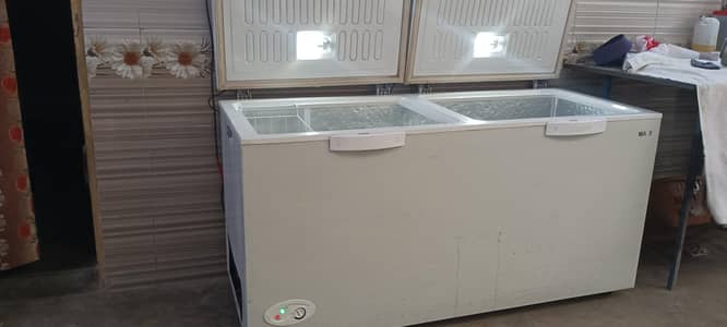 waves full jumbo size Deep freezer 10/10 condition