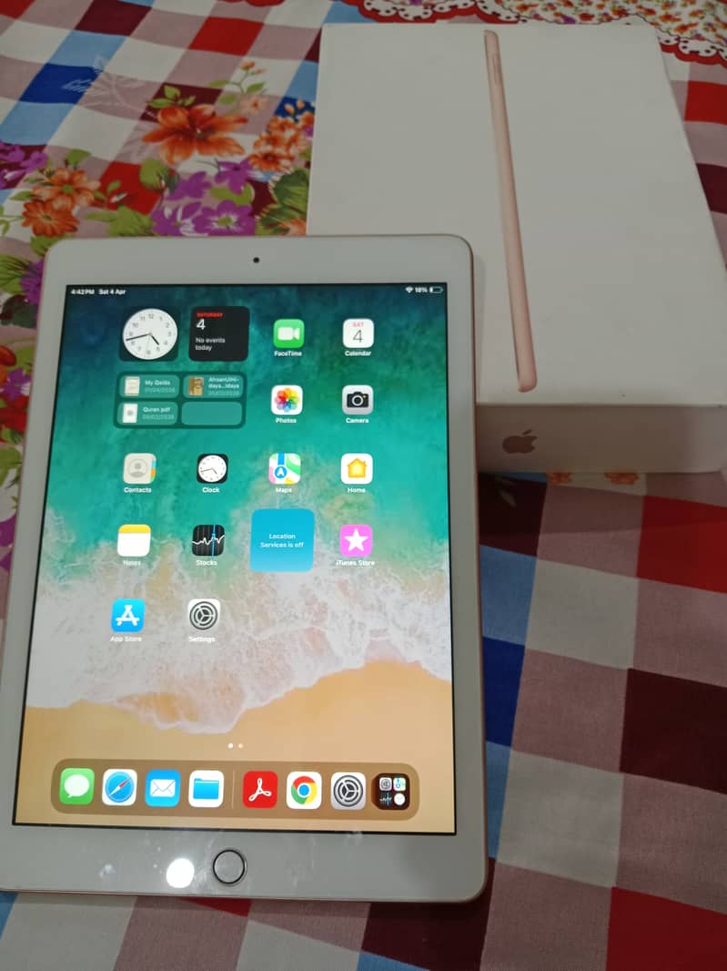 IPad 6th generation 9.7" 0
