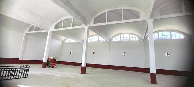 In i-9 8500 Sqr ft Warehouse+ Office & Labour Room