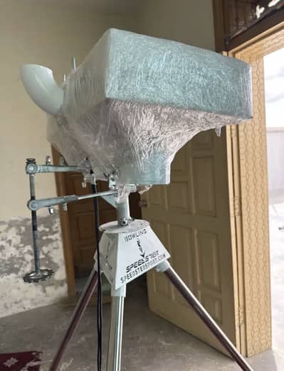 Cricket bowling machine 150 kph plus speed