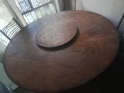 dinging table