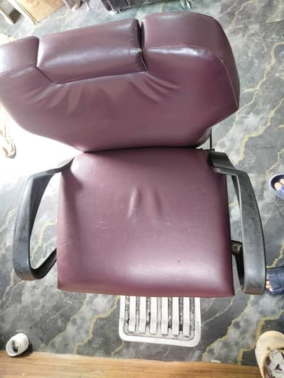 Salon Chair for Sale – Hydraulic | Recliner | Comfortable | Maroon