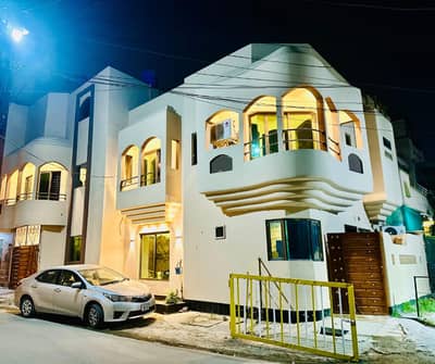 5 Marla Double Unit Luxury House for Sale in Johar Town Hot Location