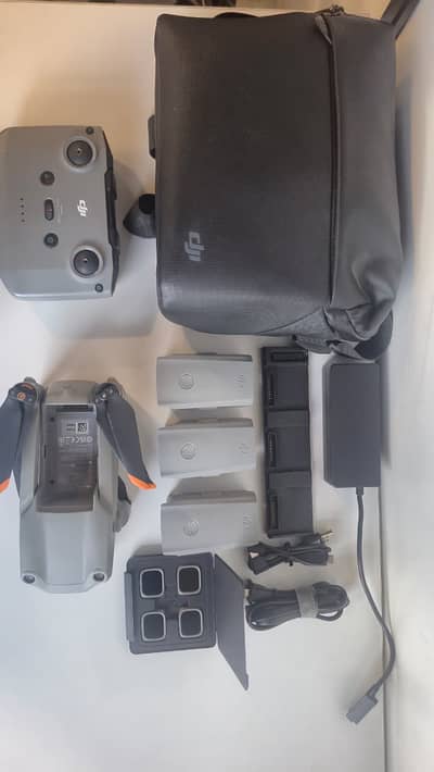 dji drone Air 2s 8/10 48cc 3 batteries full box (Combo)