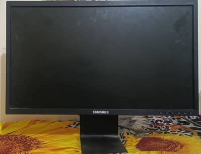 Samsung S22E450 21.5″ Full HD LCD Monitor – VGA/DVI/HDMI