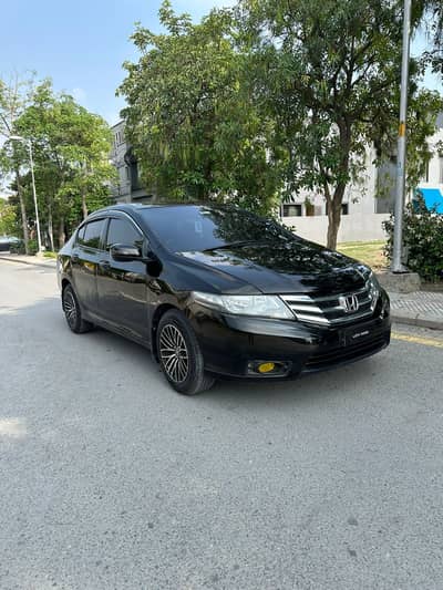 Honda City IVTEC 2015 Model Excellent Condition