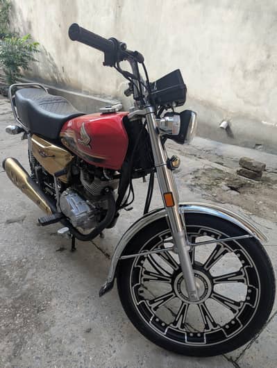 Honda CG125 Gold Edition