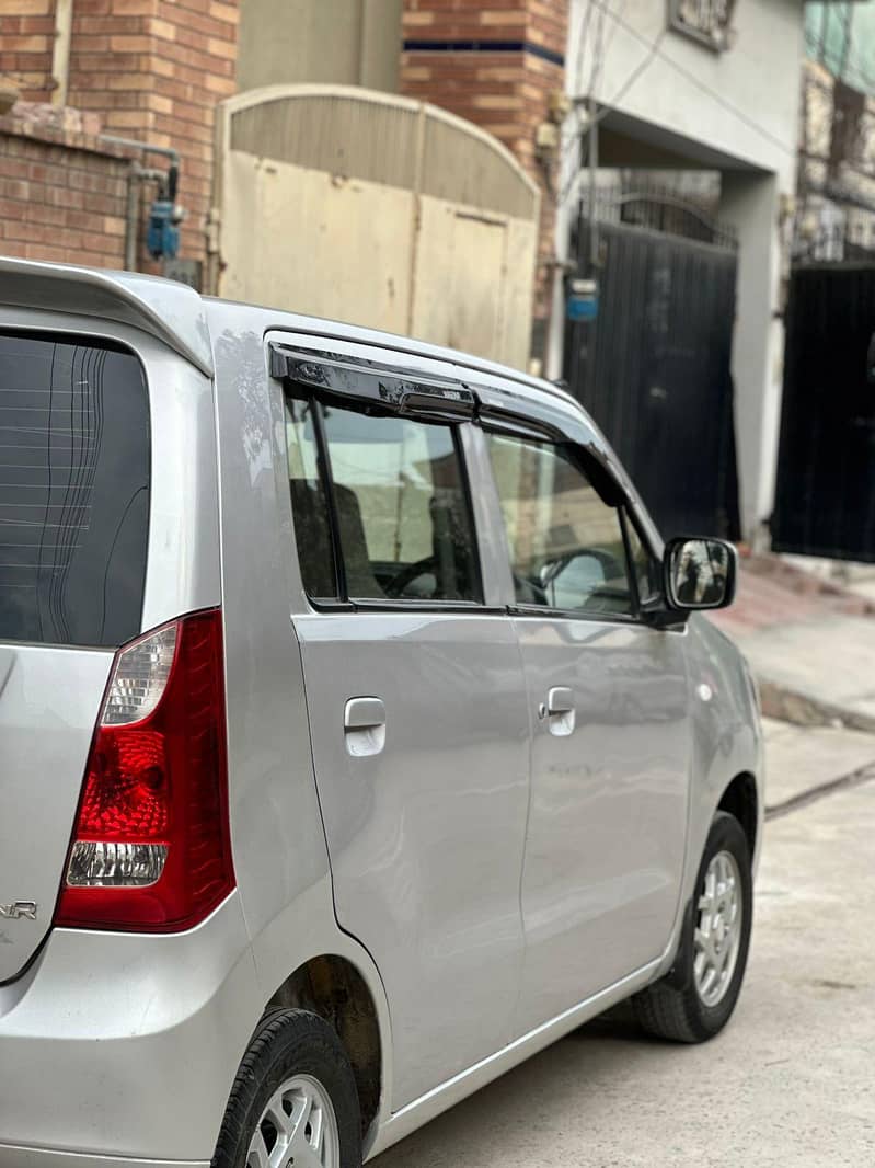 چھت پلر اوریجنل اندر سے ٹوٹل اوریجنل نیو ٹائر 3