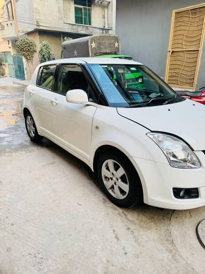 Suzuki swift automatic 2013 model