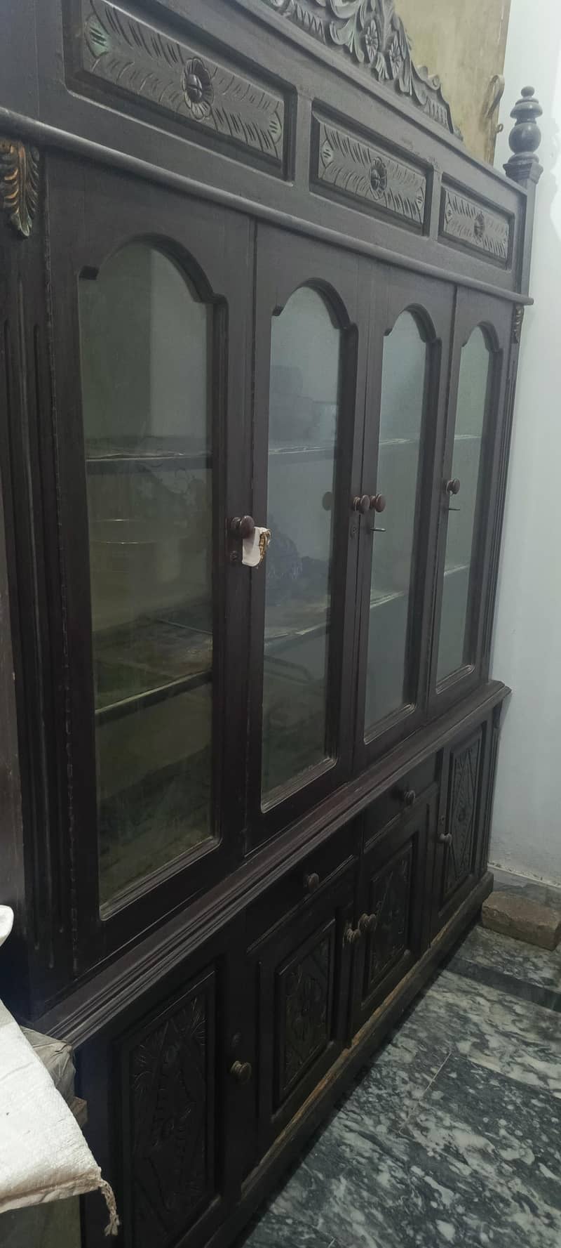 show case for kitchen 0