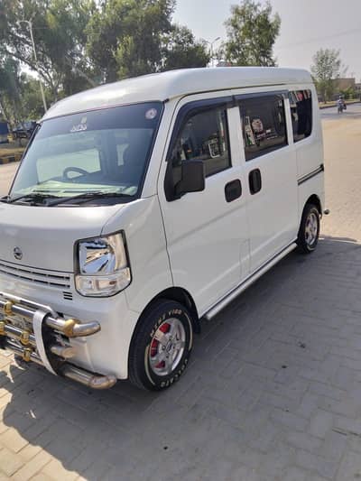 nissan clipper 19/24 first owner islmabad number