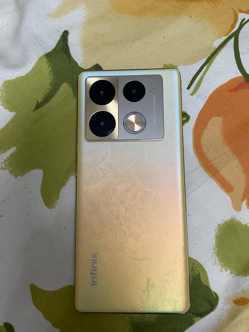 Infinix  Note 40 pro 1