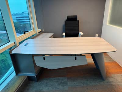 Premium Executive Office Furniture Set – Table, Sofas & Coffee Chairs