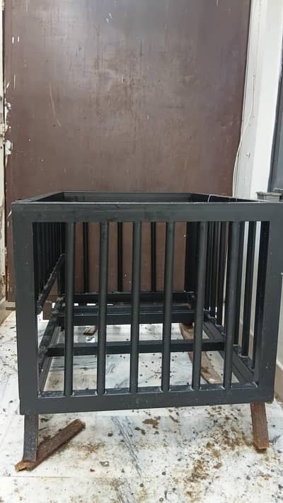 baby bed with mattress new condition Lohe ka for sale