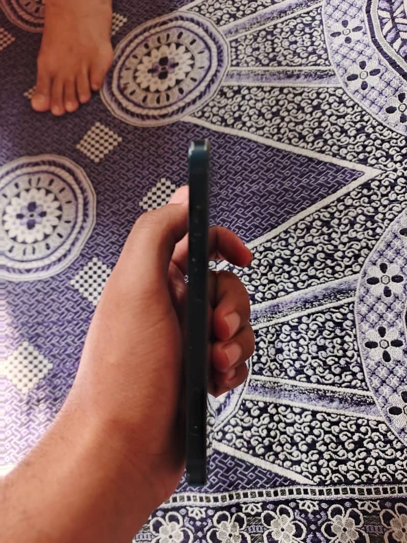 Iphone 13.03131648779 2