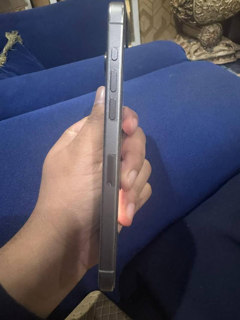 Apple iPhone 15pro max 3