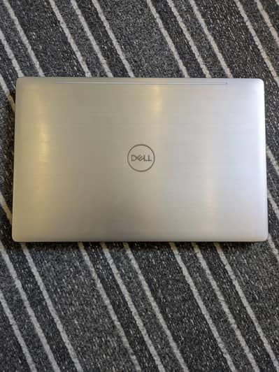 Dell precision 3551 i5 10th Gen 16 Gb ram 512 nvme 4gb Nvidia touch