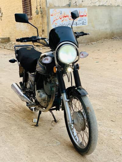 Suzuki GS 2015#0/3/1/7/0/0/2/4/6/2/9