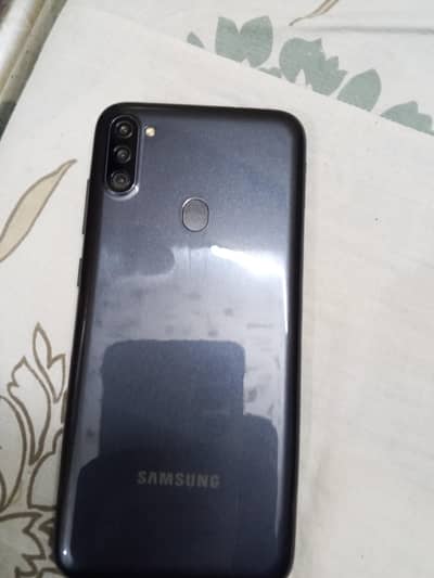 Samsung A11 lush mobile. 4. . . 64