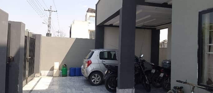 1 Kanal Brand New Type Triple Storey House For Sale In Awt Phase 2