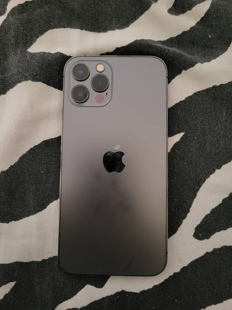 iPhone 12 pro - scratchless condition 1