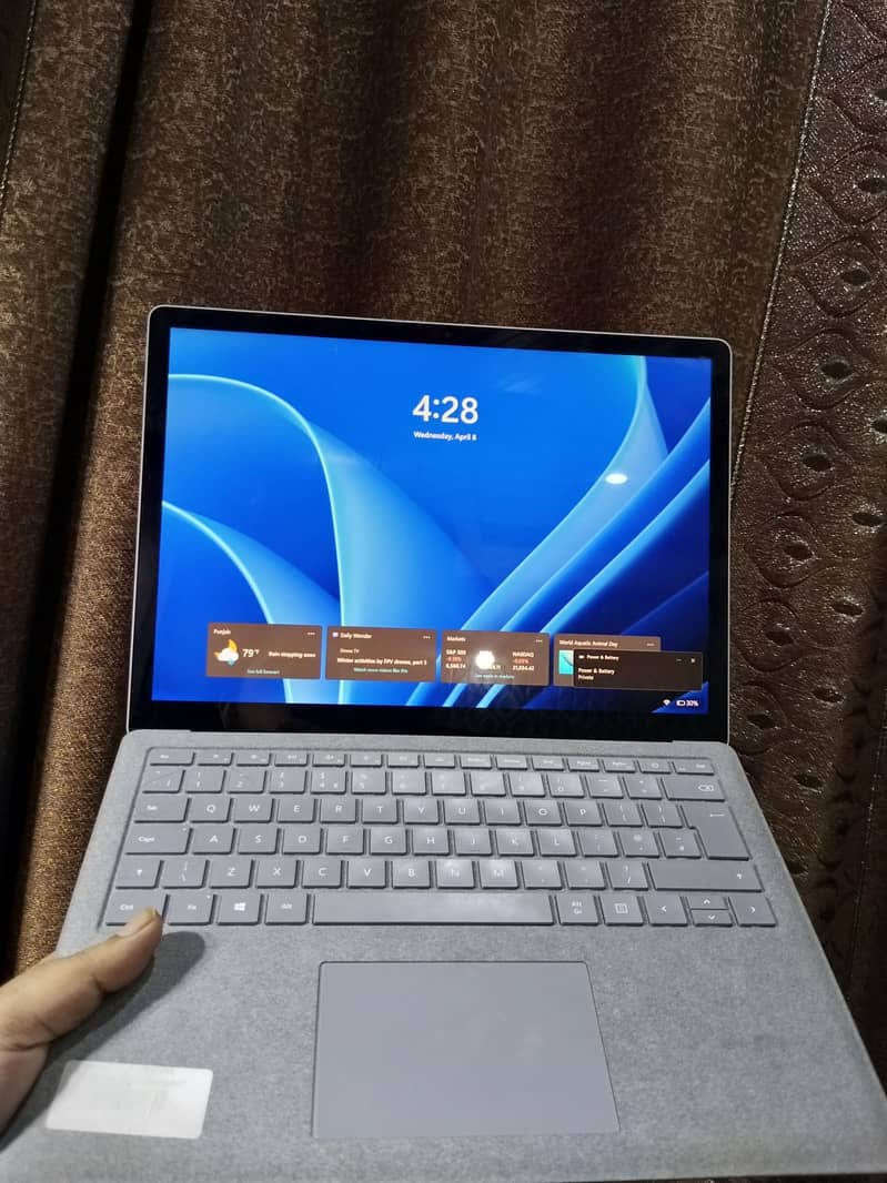 Microsoft Surface Laptop 2 0