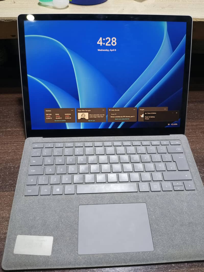 Microsoft Surface Laptop 2 1