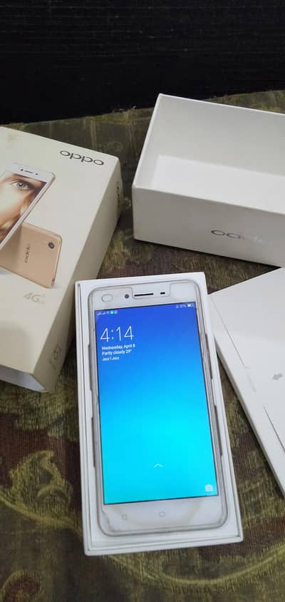 OPPO a37 with box