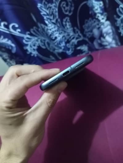 GOOGLE PIXEL 8 PTA APPROVED WITH ORIGNAL BOX