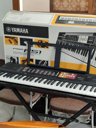 Yamaha Piano PSR -F51 Keyboard | 61 Keys | Perfect Condition